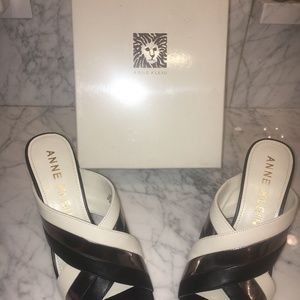 Anne Klein Wileta Faux Leather Sandals,Black/Ivory